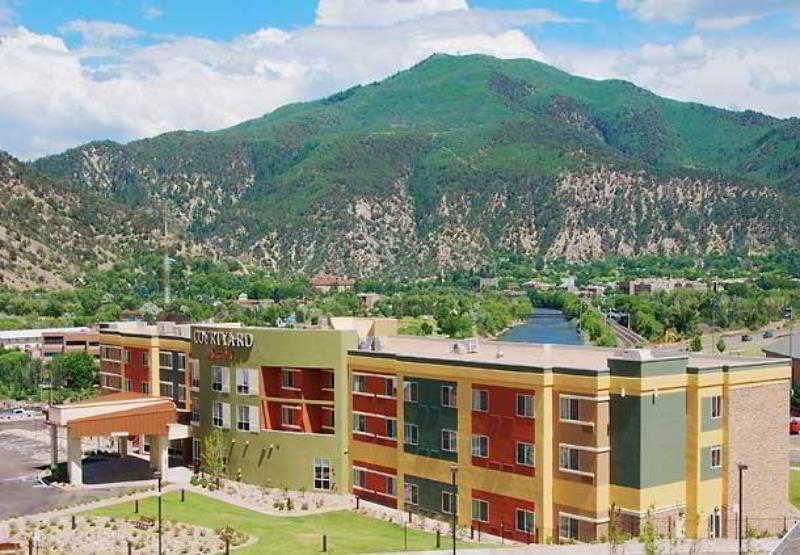 Courtyard By Marriott Glenwood Springs Hotel Exterior photo